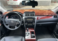 2013年 Toyota Camry  2.0 E 銀色 全車原版件/一手車/里程只跑3萬公里 你沒看錯 就是3萬公里 附監理站證明  第9張縮圖