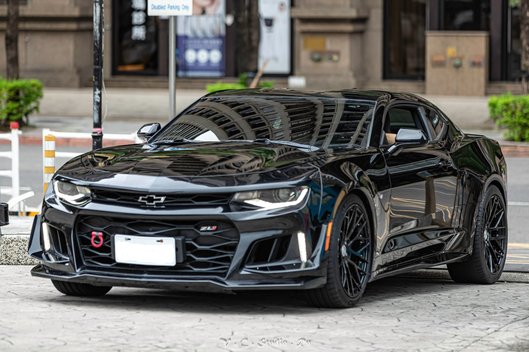 2016款 雪佛蘭 Chevrolet Camaro LT 2.0L 黑色大黃蜂／肌肉車  第1張相片