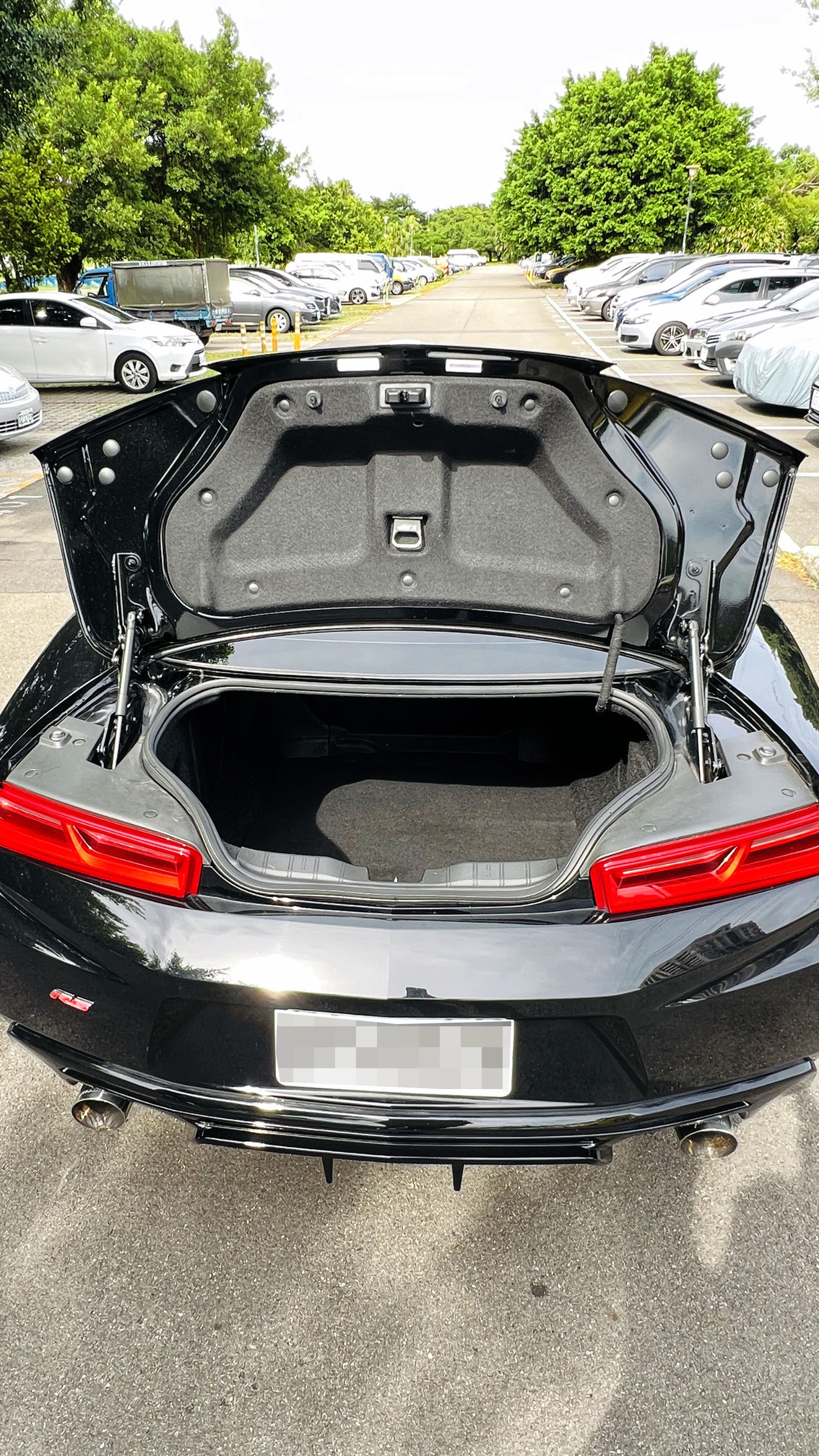 2016款 雪佛蘭 Chevrolet Camaro LT 2.0L 黑色大黃蜂／肌肉車  第19張相片