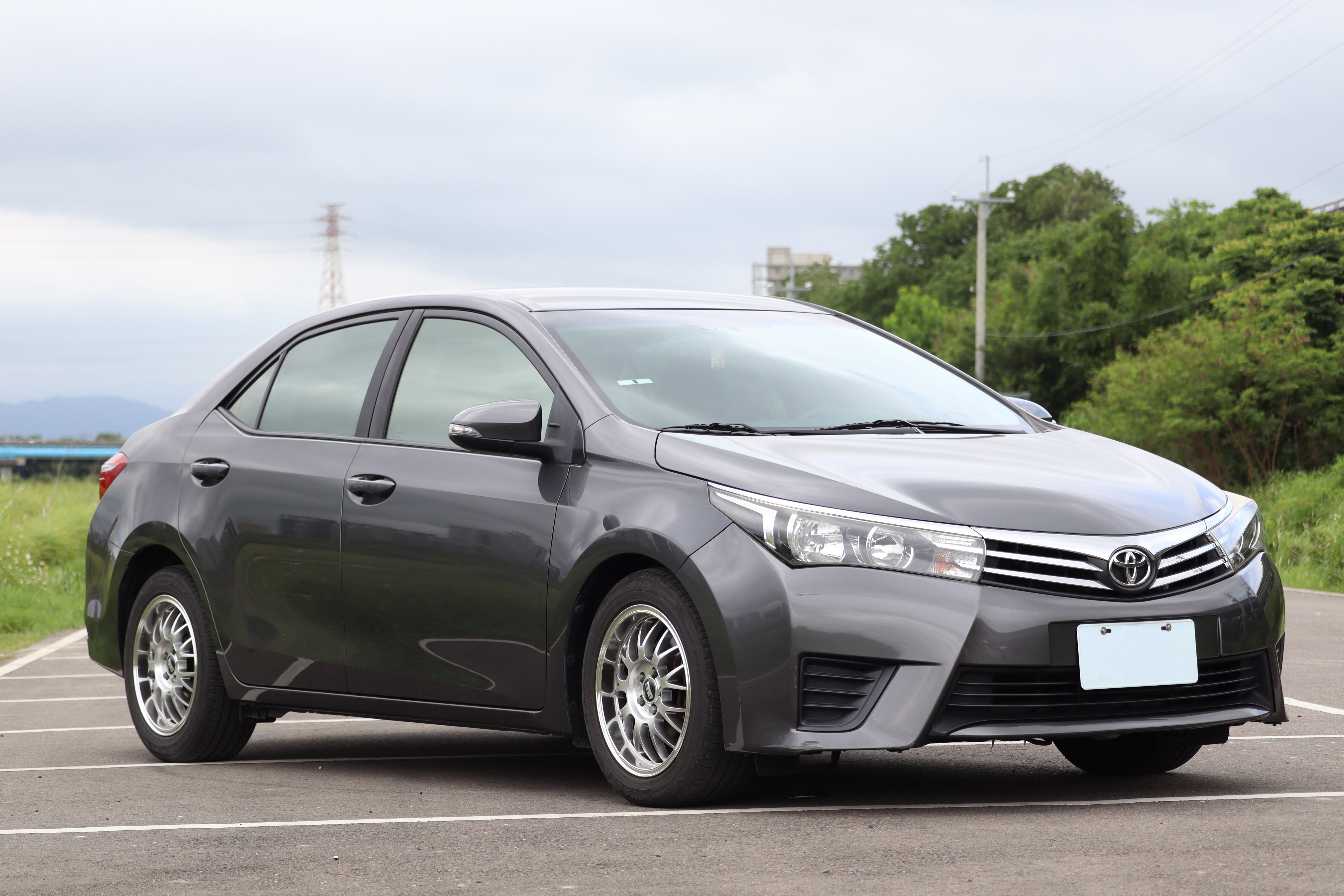 2015 TOYOTA ALTIS 經典版  第1張相片