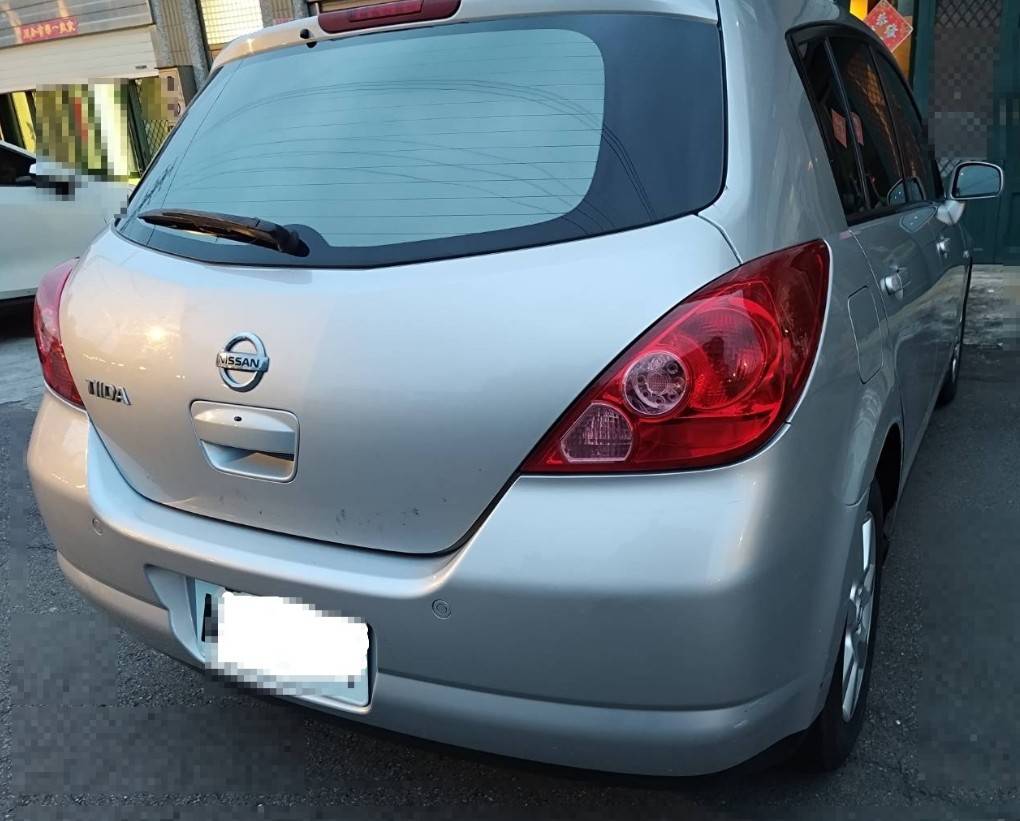 NISSAN  Tiida  第2張相片