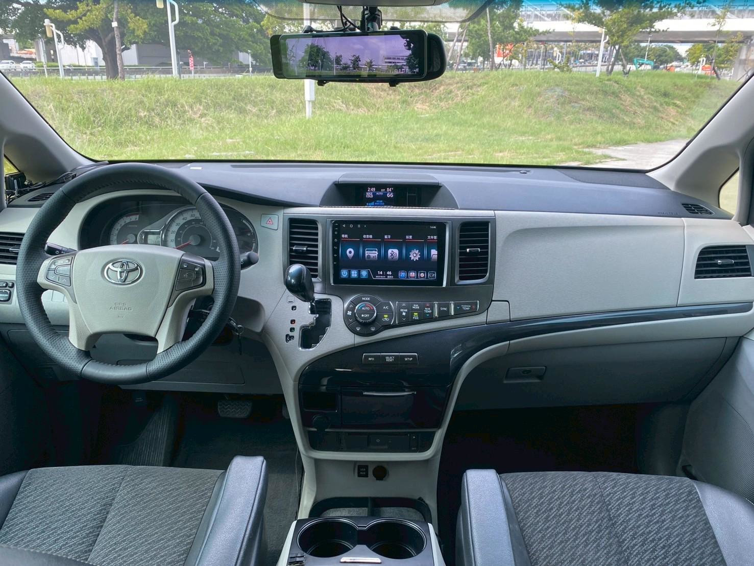 2013 SIENNA  有興趣聯繫 (林先生:0916286201)   第2張相片