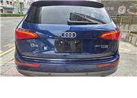 15年12出廠16年4月領牌.AUDI  Q5.汽油 Q. TFSI 漂亮金屬星際藍   第3張縮圖