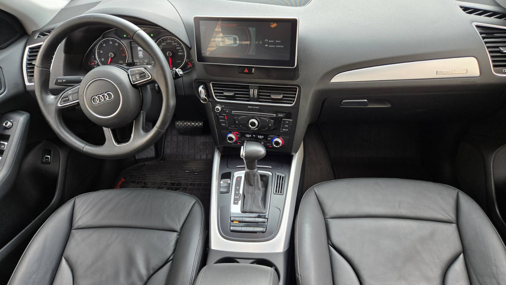 15年12出廠16年4月領牌.AUDI  Q5.汽油 Q. TFSI 漂亮金屬星際藍   第7張相片