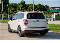🚘 2013 Subaru Forester XT-P｜白色｜認證車 🔧 基本資訊 里程：22 萬公里 售價：31.8 萬元 認證車｜已通過專業檢測｜保證無重大事故、泡水紀錄 五年期貸款試算：每月約 $6,001 元（年利率 5% 等額  第5張縮圖