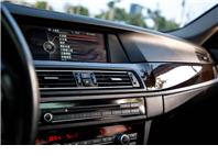 🚘 2013 BMW Active Hybrid 5｜油電科技 × 豪華配備 ｜銀色｜認證車 🔧 基本資訊 里程：11.4 萬公里 售價：45.8 萬元 認證車｜已通過專業檢測｜保證無重大事故、泡水紀錄 五年期貸款試算：每月約 $8,6  第2張縮圖