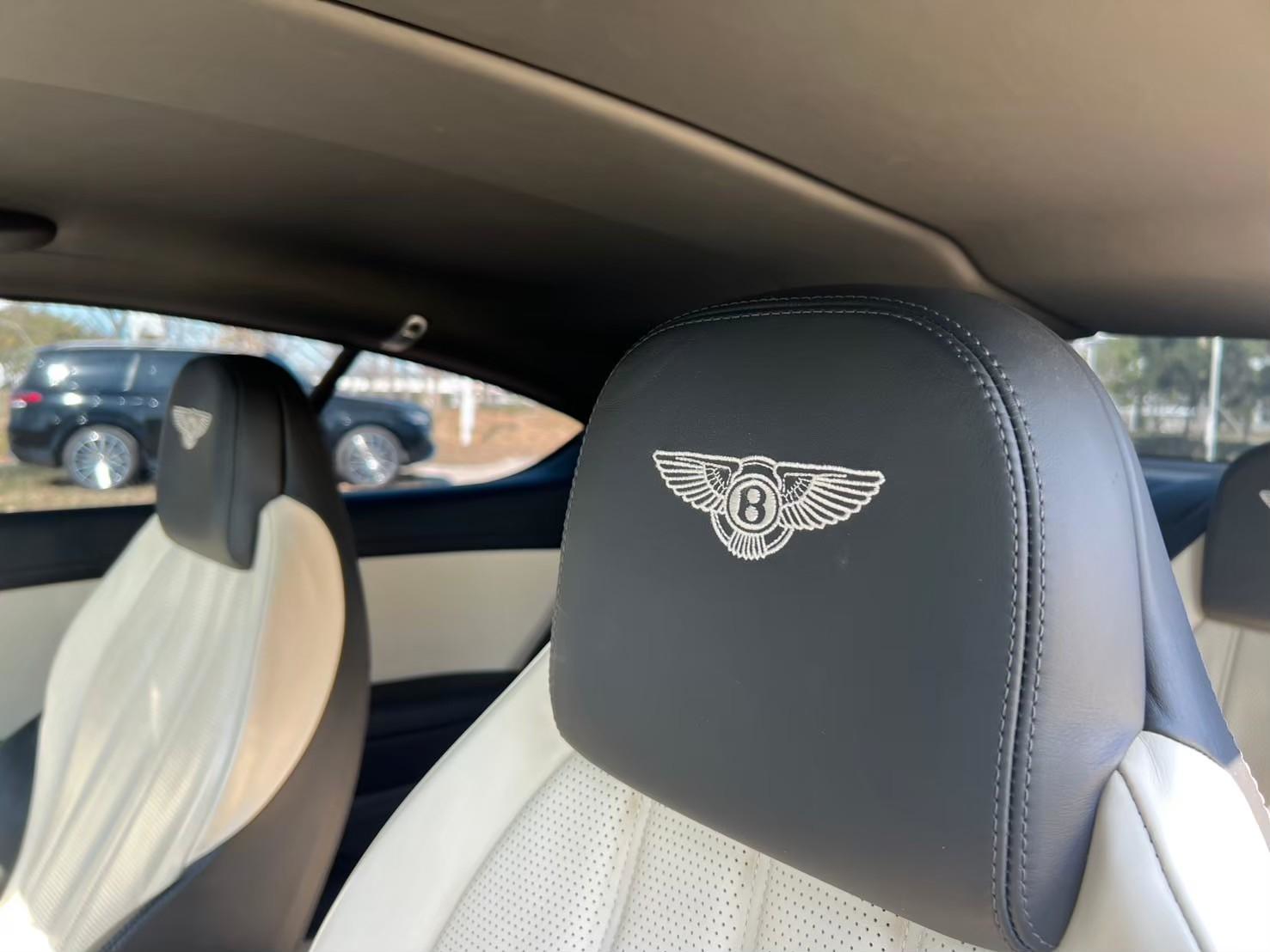 🚘 2014 Bentley Continental GT｜白色｜認證車 🔧 基本資訊 里程：9 萬公里 售價：269 萬元 認證車｜已通過專業檢測｜保證無重大事故、泡水紀錄 五年期貸款試算：每月約 $50,764 元（年利率 5% 等  第2張相片