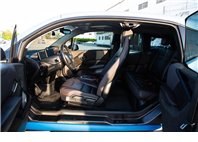🚘 2017 BMW i3｜純電駕馭 × 智慧科技｜銀色｜認證車 🔧 基本資訊 里程：6.8 萬公里 售價：89.8 萬元 認證車｜已通過專業檢測｜保證無重大事故、泡水紀錄 五年期貸款試算：每月約 $16,946 元（年利率 5% 等額  第3張縮圖