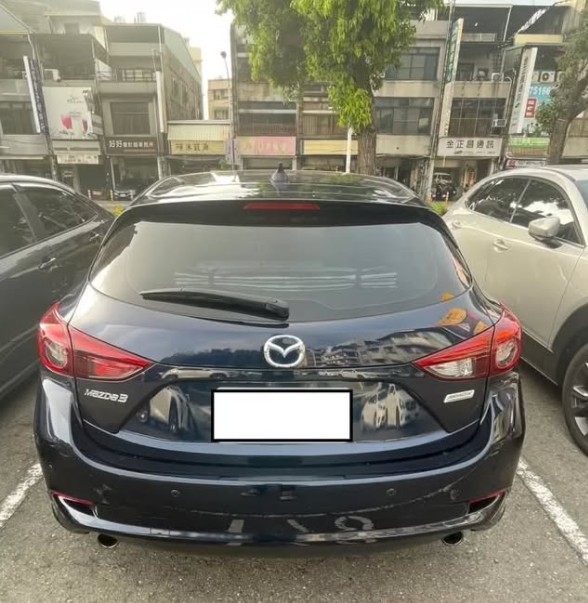 2017 Mazda 3  第2張相片