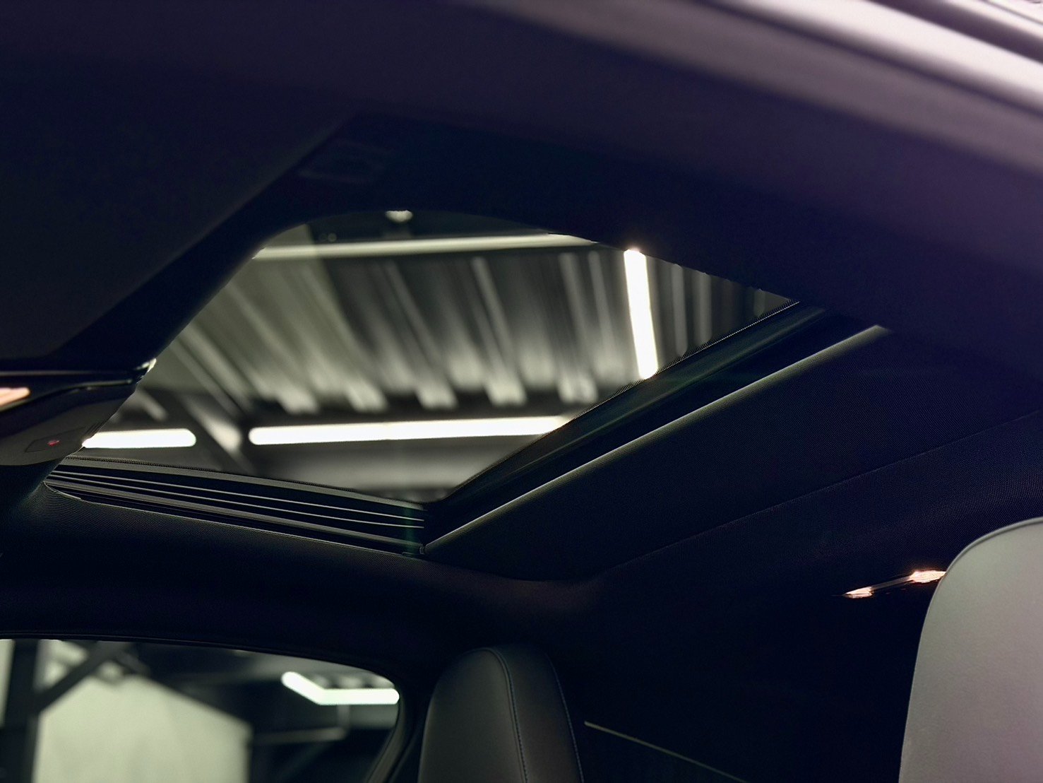 2025年式 G22 420i Coupe M 稀有選配賽車座椅/天窗/卡鉗 僅8千公里 市場唯一  第7張相片