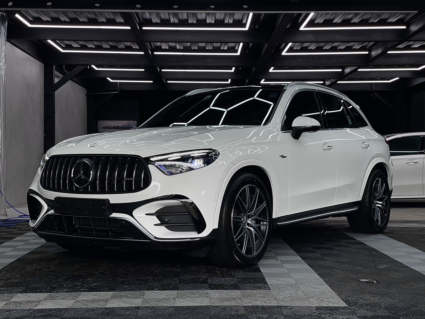 2023年GLC300只跑2萬大🈵配原漆原版件  第8張相片