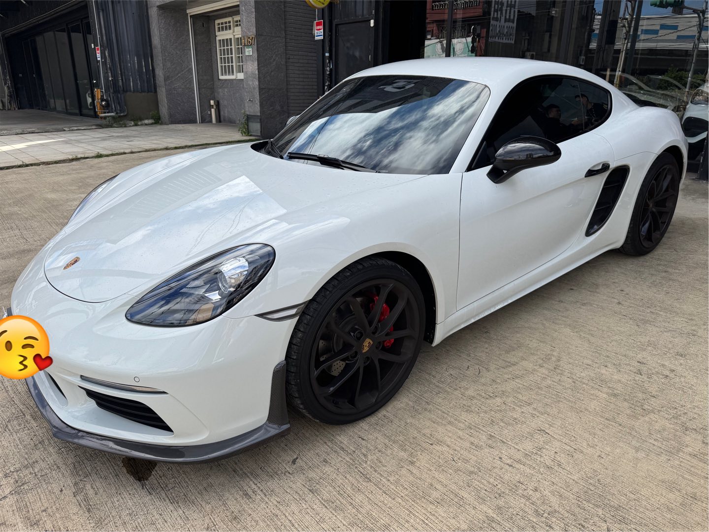 2023年718特仕版只跑7千公里~全車原漆原版件  第1張相片