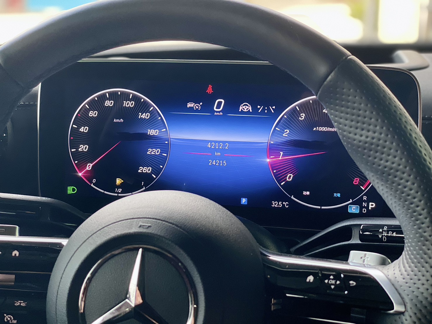 2023年 BENZ W206 C300 AMG 4matic 未領牌只跑2萬  第4張相片