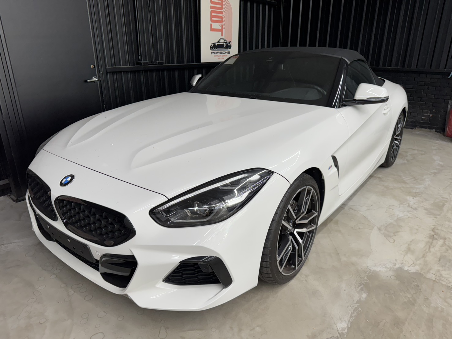 2021年BMW Z4稀有原廠手牌只跑一萬全車原版件0926872987楊  第1張相片