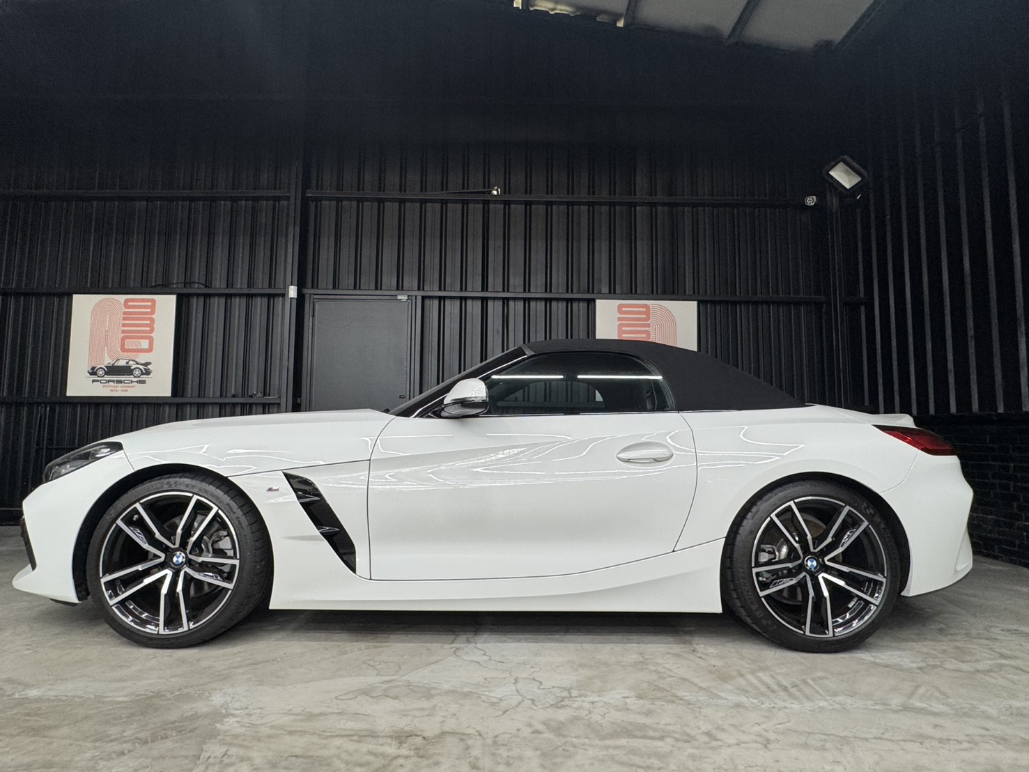 2021年BMW Z4稀有原廠手牌只跑一萬全車原版件0926872987楊  第2張相片