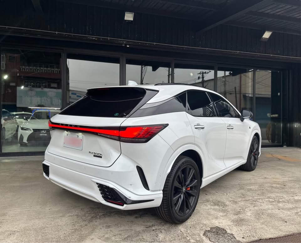 實車實價保證在庫2024年 LEXUS RX500h F-Sport Performance原漆原版件只跑5千公里0926872987楊先生  第1張相片