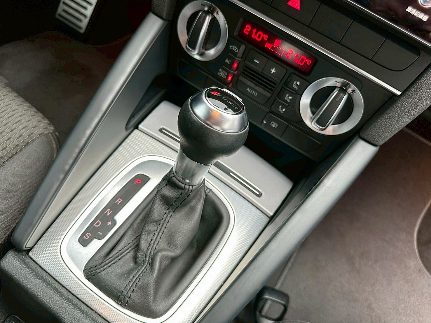 2012年 Audi A3 Sportback 1.8 TFSI  第8張相片