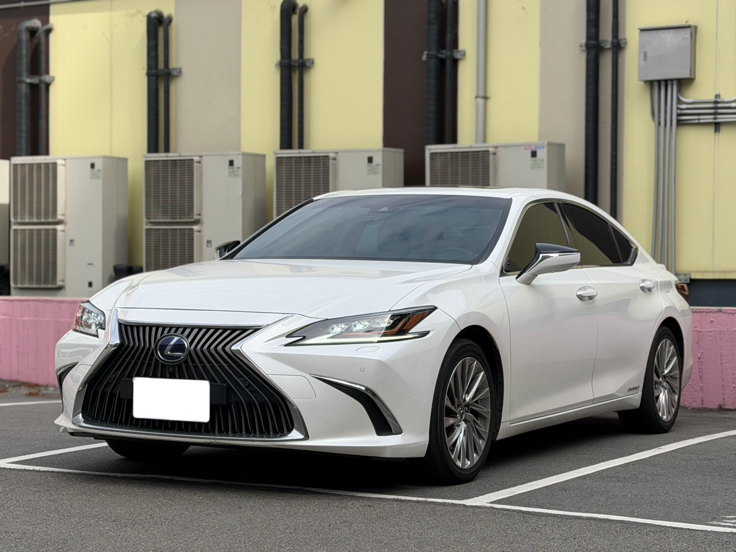 2018年 Lexus ES300h 旗艦版  電話0972-962-659  第1張相片