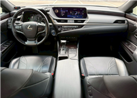 2018年 Lexus ES300h 旗艦版  電話0972-962-659  第5張縮圖