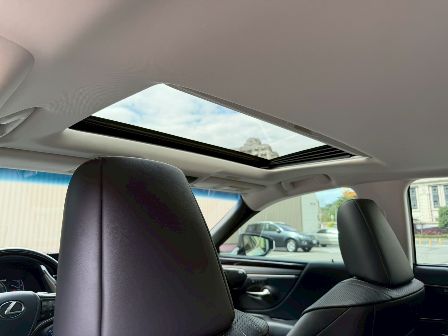 2018年 Lexus ES300h 旗艦版  電話0972-962-659  第6張相片