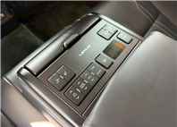 2018年 Lexus ES300h 旗艦版  電話0972-962-659  第15張縮圖