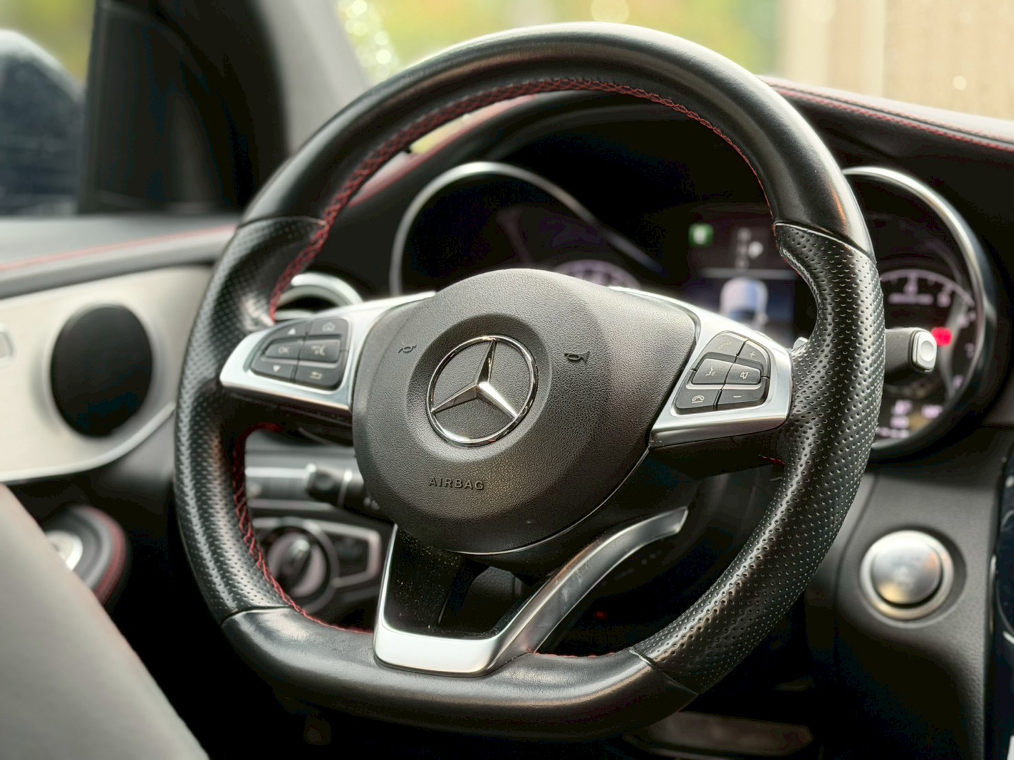 2018年 Benz GLC43 AMG  電話0972-962-659  第7張相片