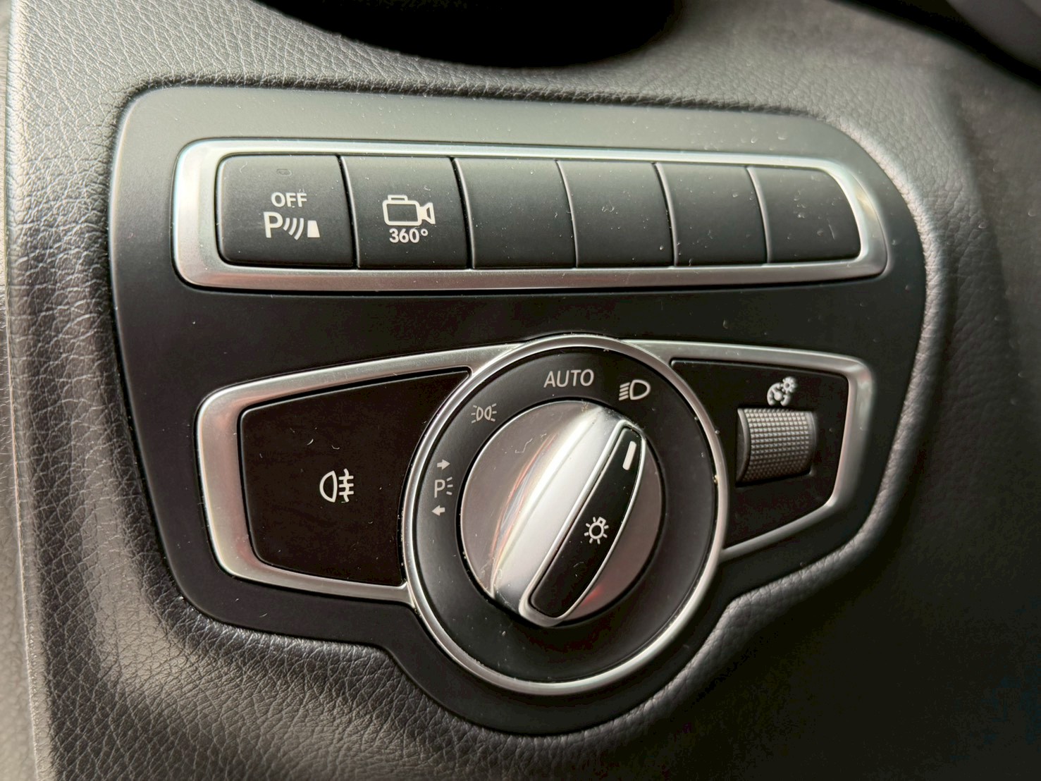 2018年 Benz GLC43 AMG  電話0972-962-659  第10張相片