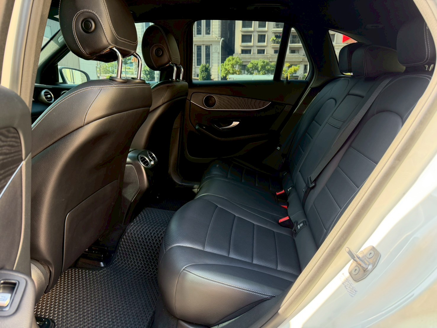 2018年 Benz GLC300 AMG 有23P 電話0972-962-659  第4張相片