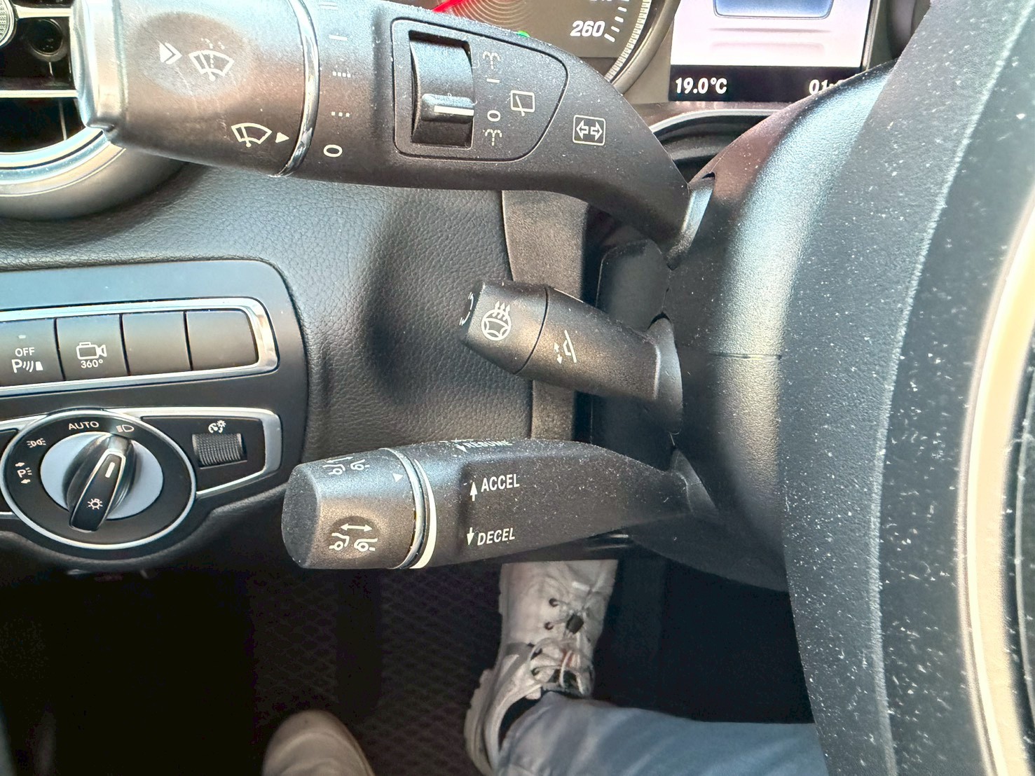 2018年 Benz GLC300 AMG 有23P 電話0972-962-659  第12張相片