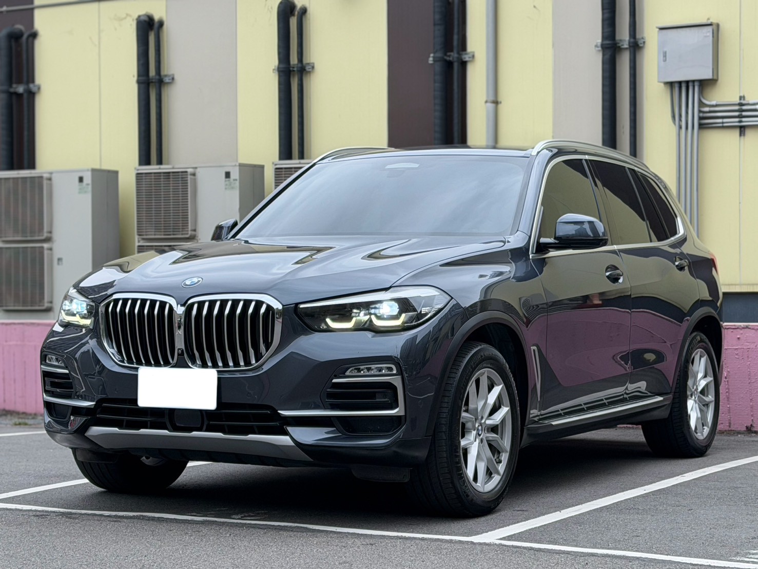 2019年 BMW X5 xDrive25d 里程7萬4 電話：0972-962-659  第1張相片