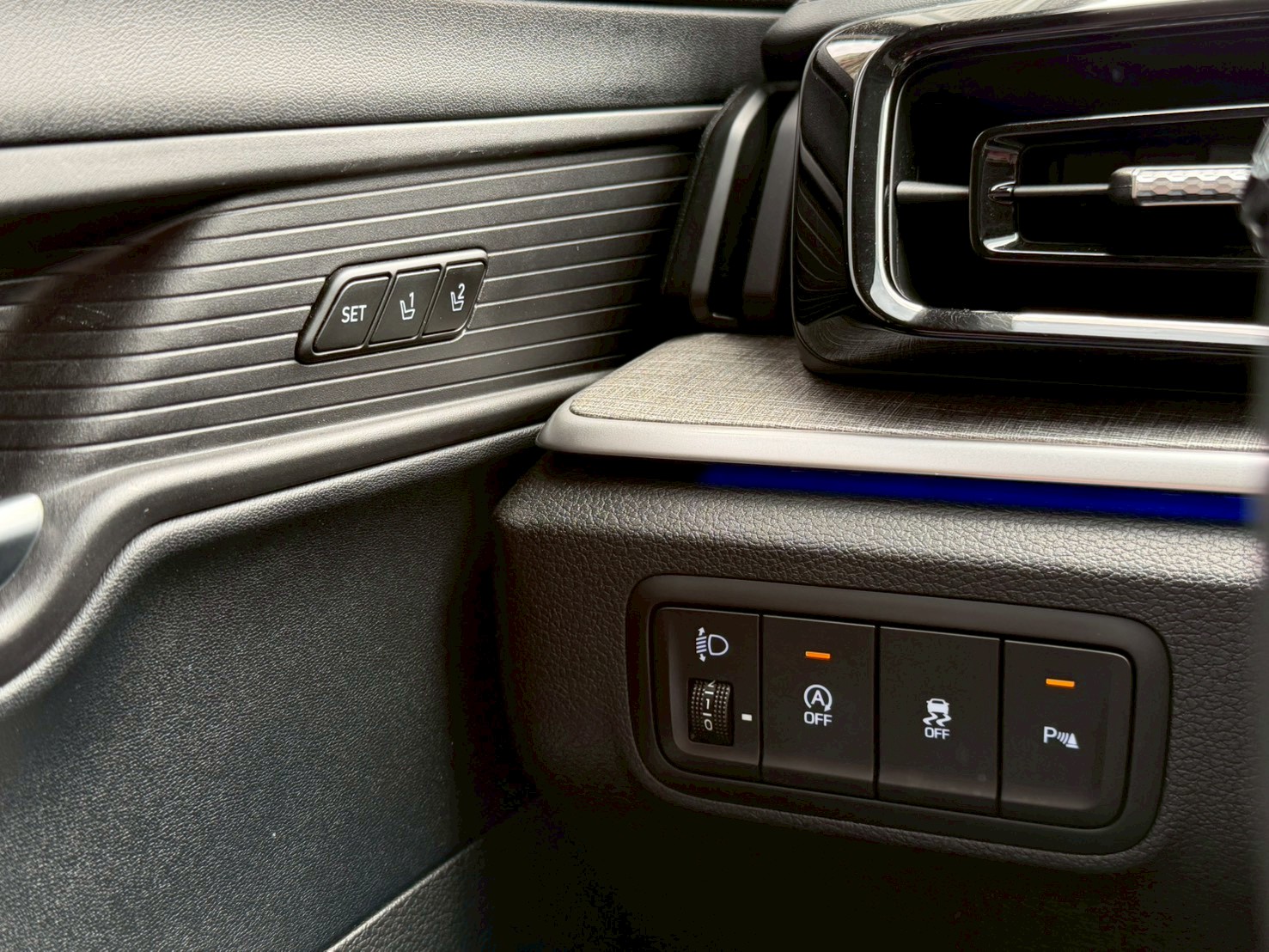 2024年 現代 Custin GLT-B 里程1萬3 電話：0972-962-659  第10張相片