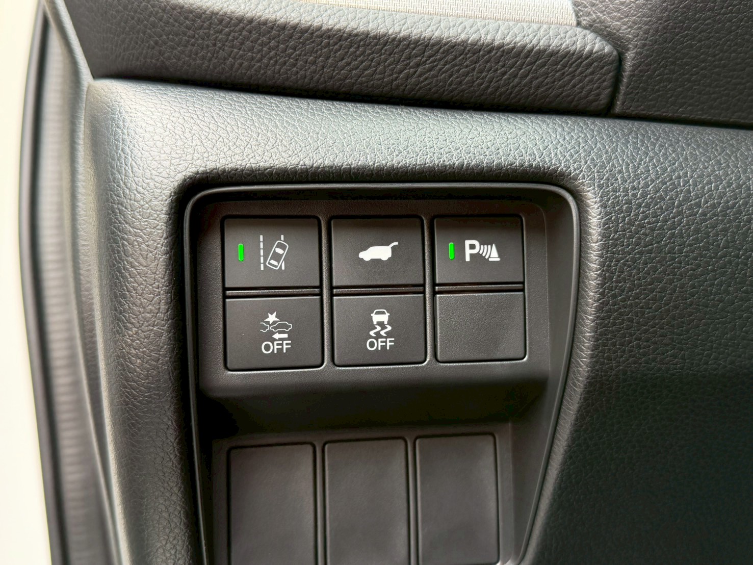 2023年 Honda CRV VTIS 里程3萬4 電話：0972-962-659  第7張相片