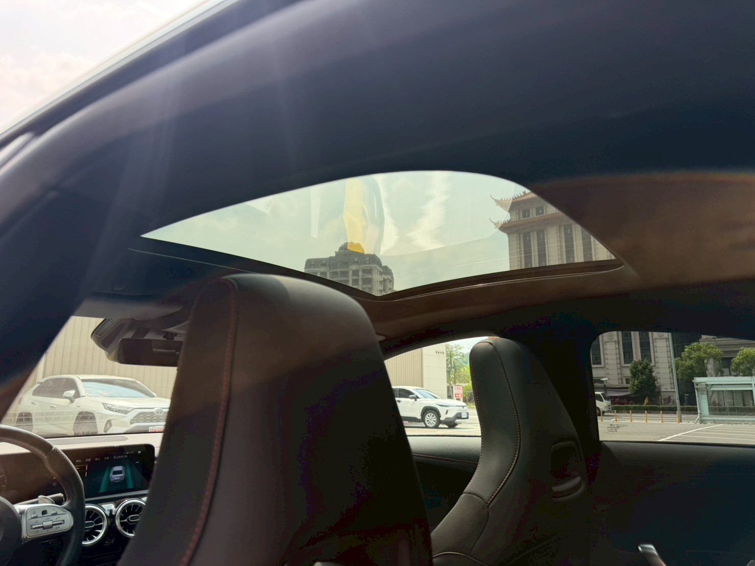 2022年 Benz CLA35 AMG 4Matic 里程1萬 電話：0972-962-659  第8張相片