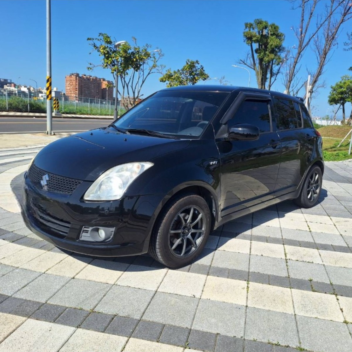 【自售】正 2008 年 鈴木 Suzuki Swift 1.5 GLX 頂級版 ✨ 💰 售價 9.8 萬 現場看車可議  #10萬內代步車好選擇!  第1張相片