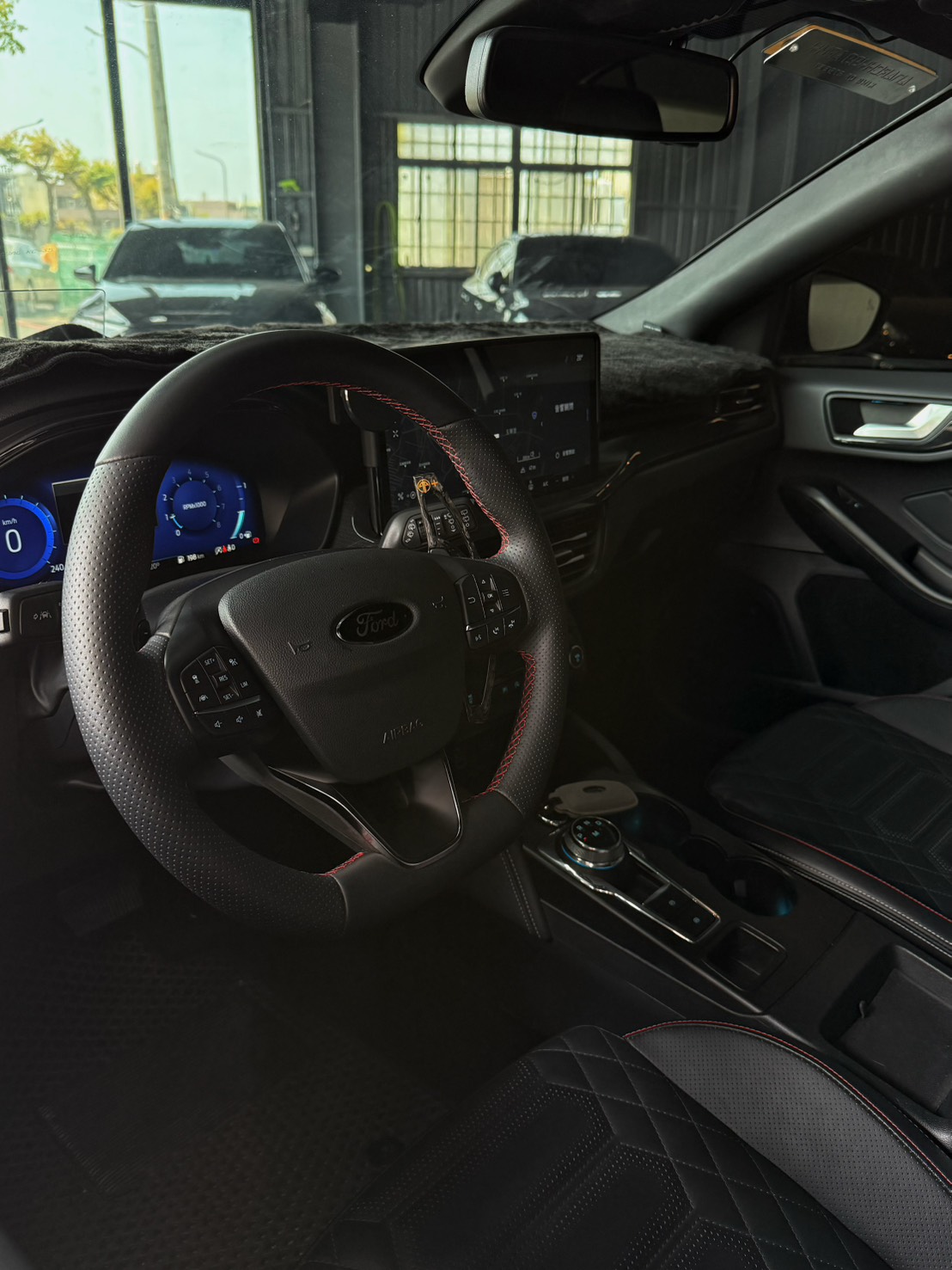 2024 Focus MK4.5 ST-Line Vignale 5D  第6張相片