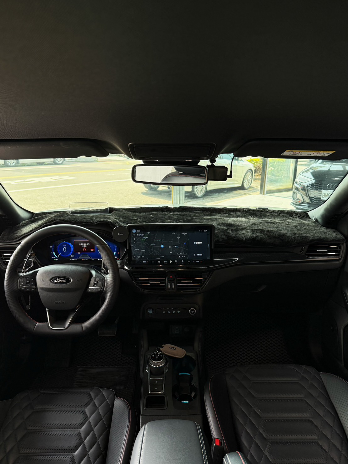 2024 Focus MK4.5 ST-Line Vignale 5D  第8張相片