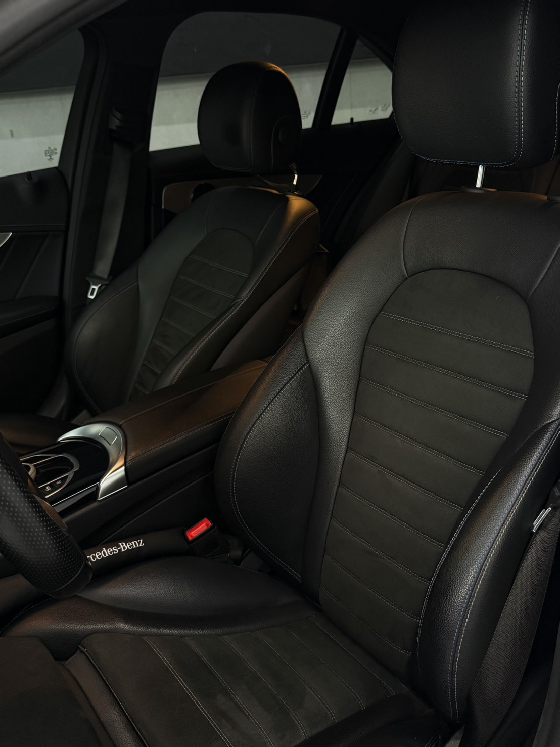 2021 Benz C200 星夜版  第9張相片