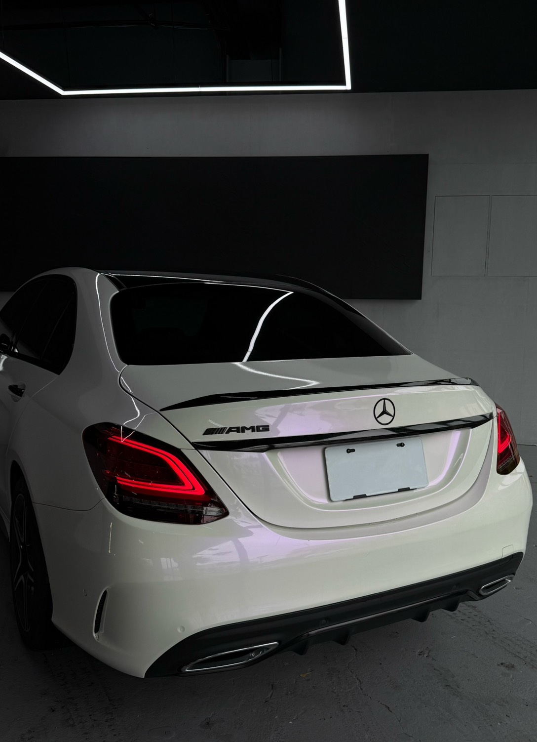 2021 Benz C200 星夜版  第11張相片