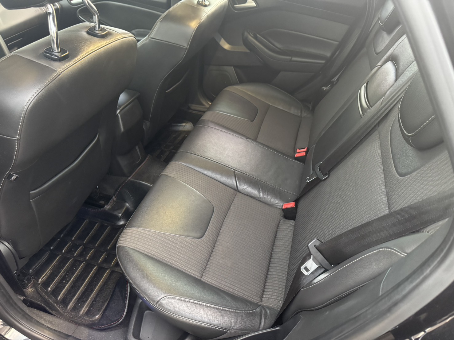 2013 福特 FOCUS 跑13萬  第5張相片