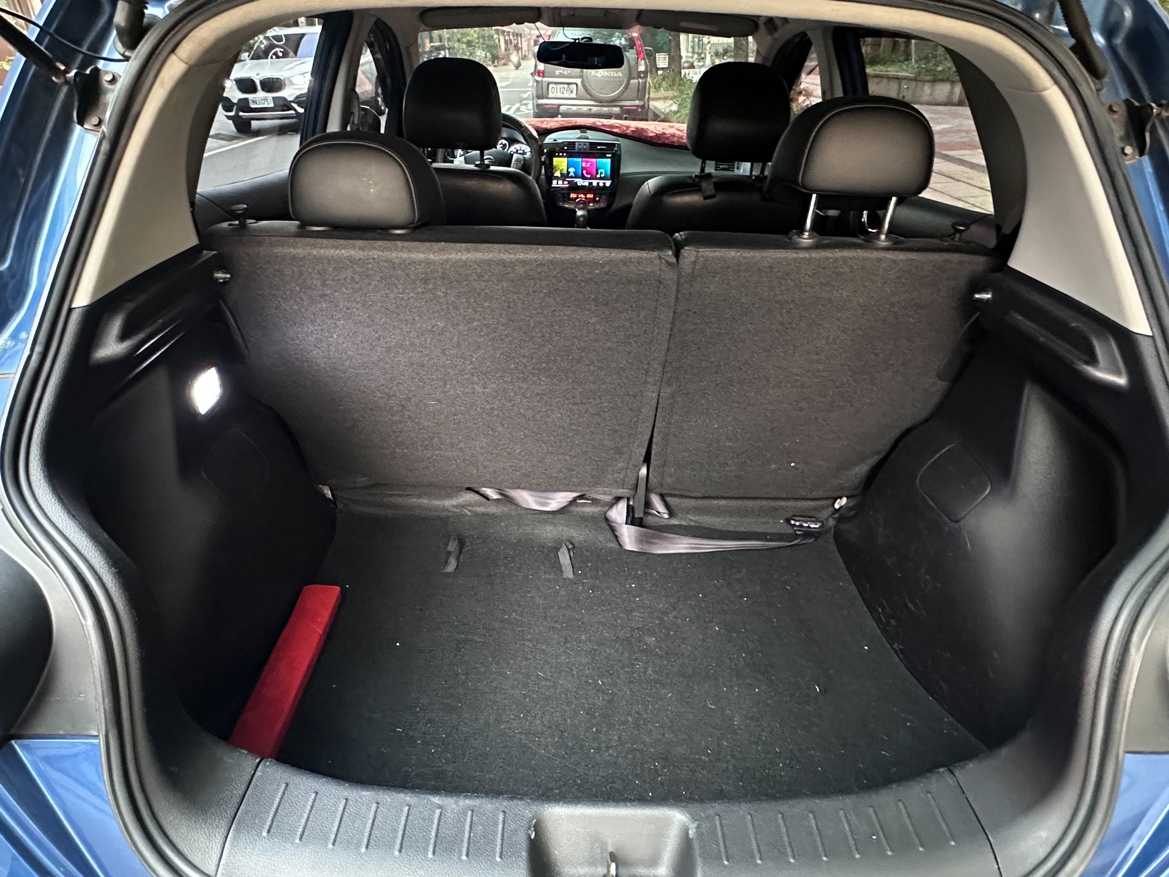 2014 TIIDA 跑13萬 賴:k9666777  第5張相片