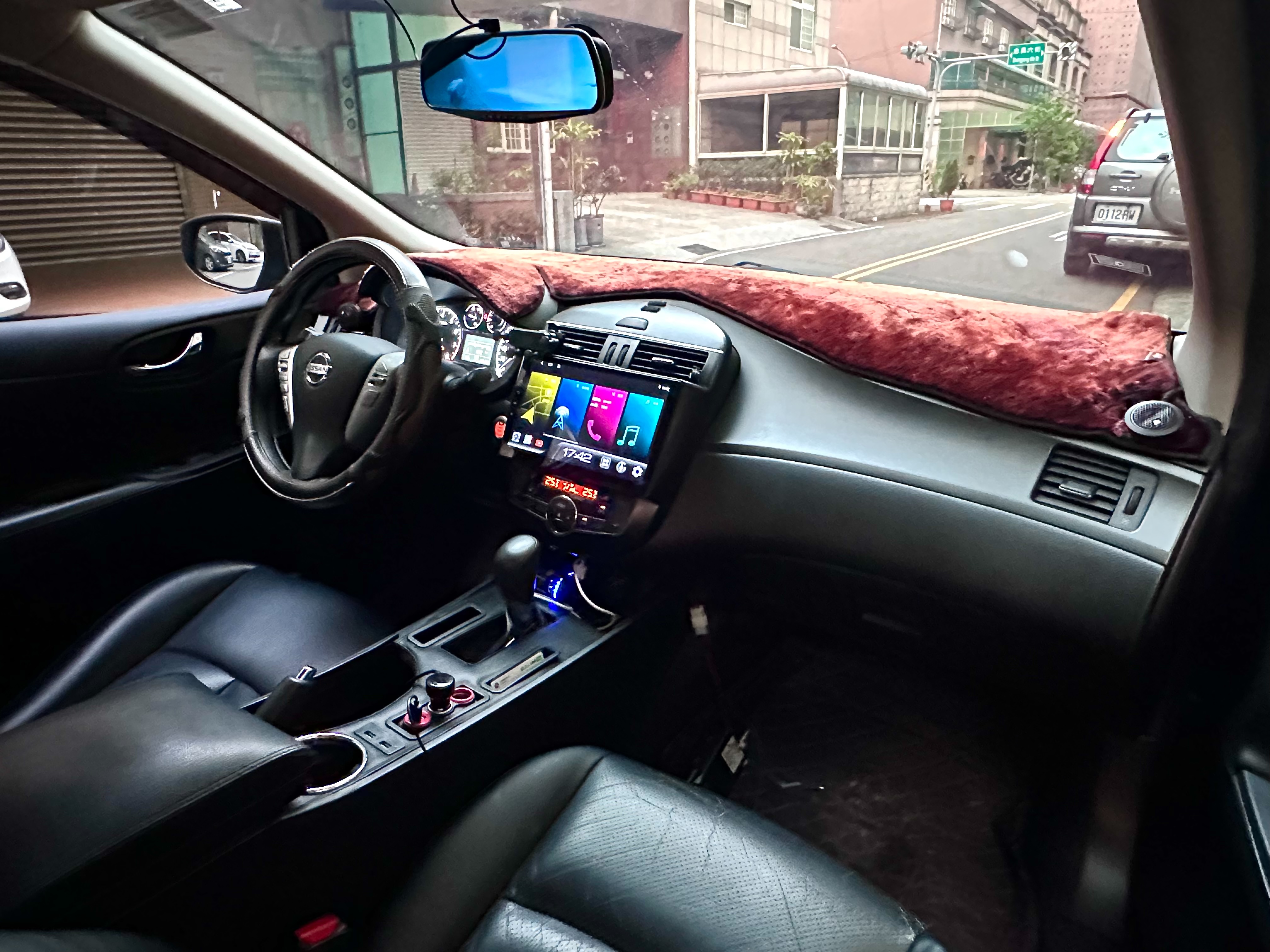 2014 TIIDA 跑13萬 賴:k9666777  第3張相片