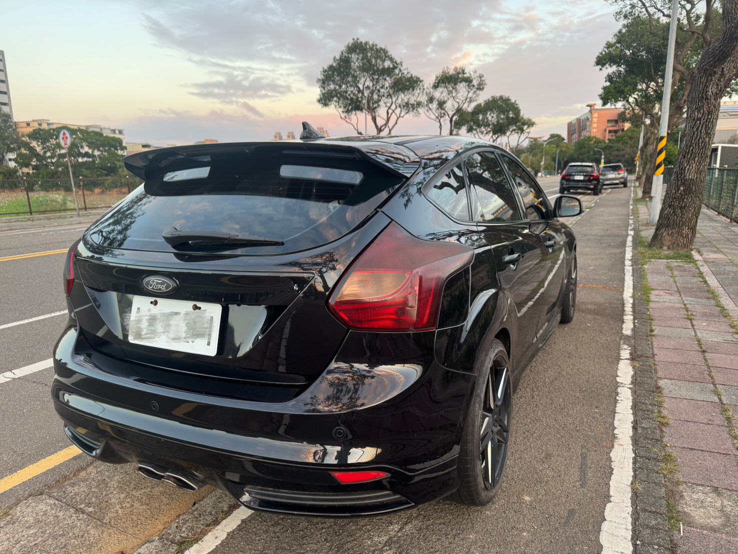 2013 福特 FOCUS 跑13萬  第2張相片