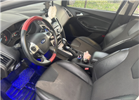 2013 福特 FOCUS 跑13萬  第4張縮圖