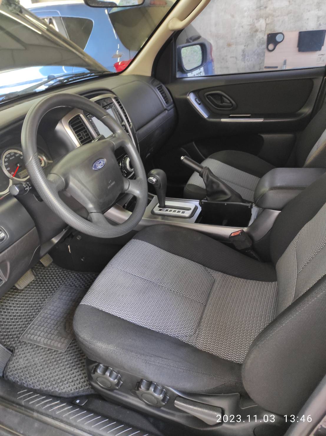 ford Escape2.3休旅車  第2張相片