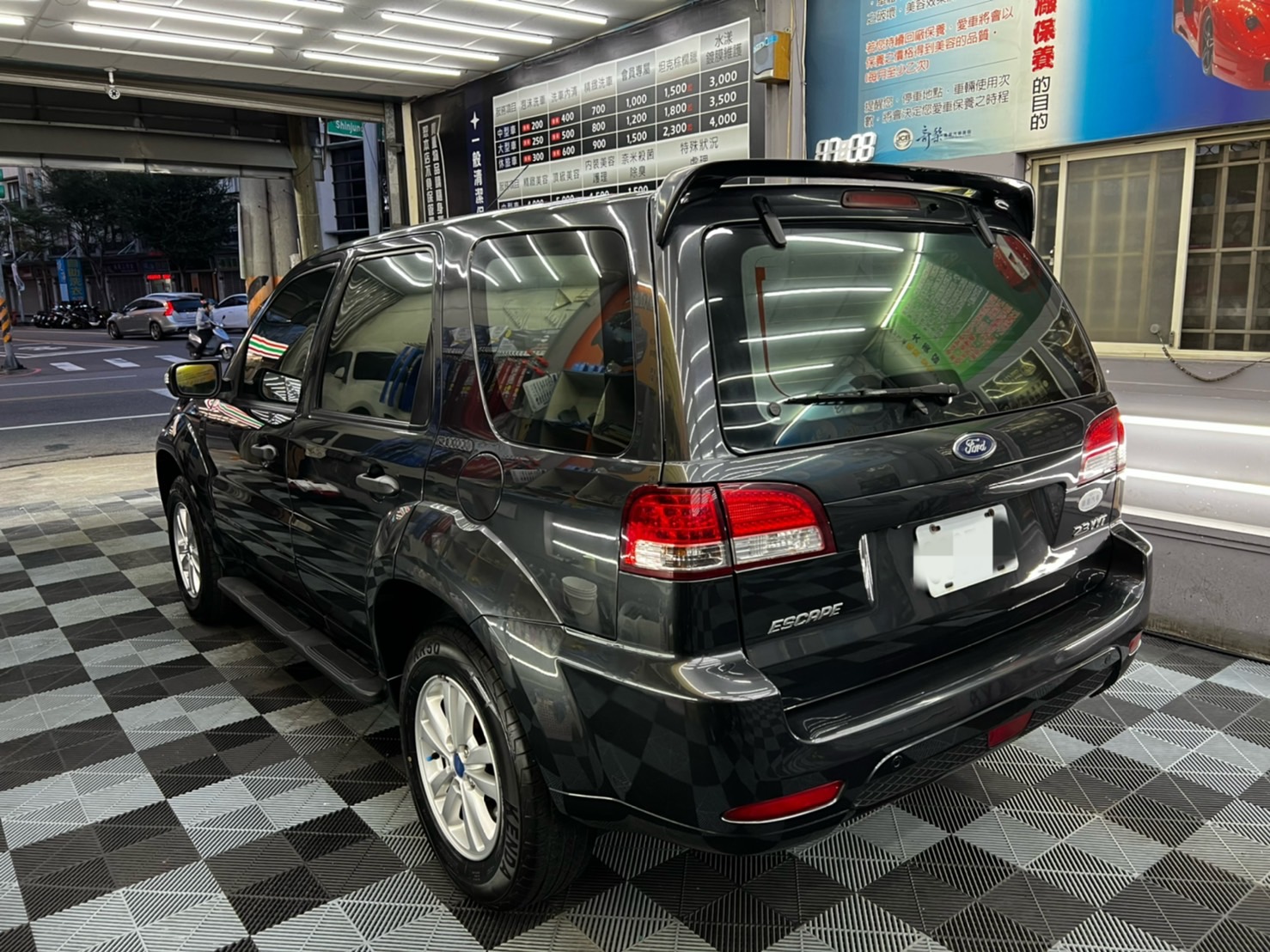 ford Escape2.3休旅車  第5張相片