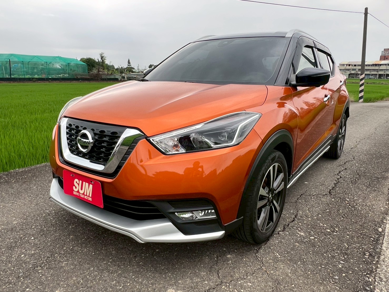 2018年NISSAN KICKS 頂規智行旗艦版 認證實跑5萬 優惠38.8萬  第1張相片