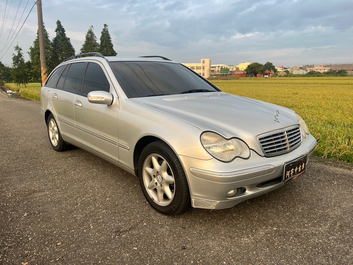 2003年 BENZ賓士 日規C240 旅行車 原版實跑6萬多 優惠23.8萬  第2張相片