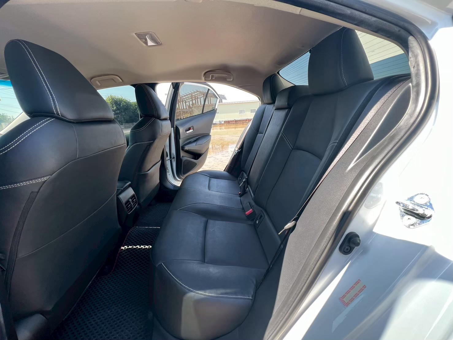 2022年TOYOTA  Altis 旗艦影音環景超滿配 原版實跑3萬 優惠58.8萬  第18張相片