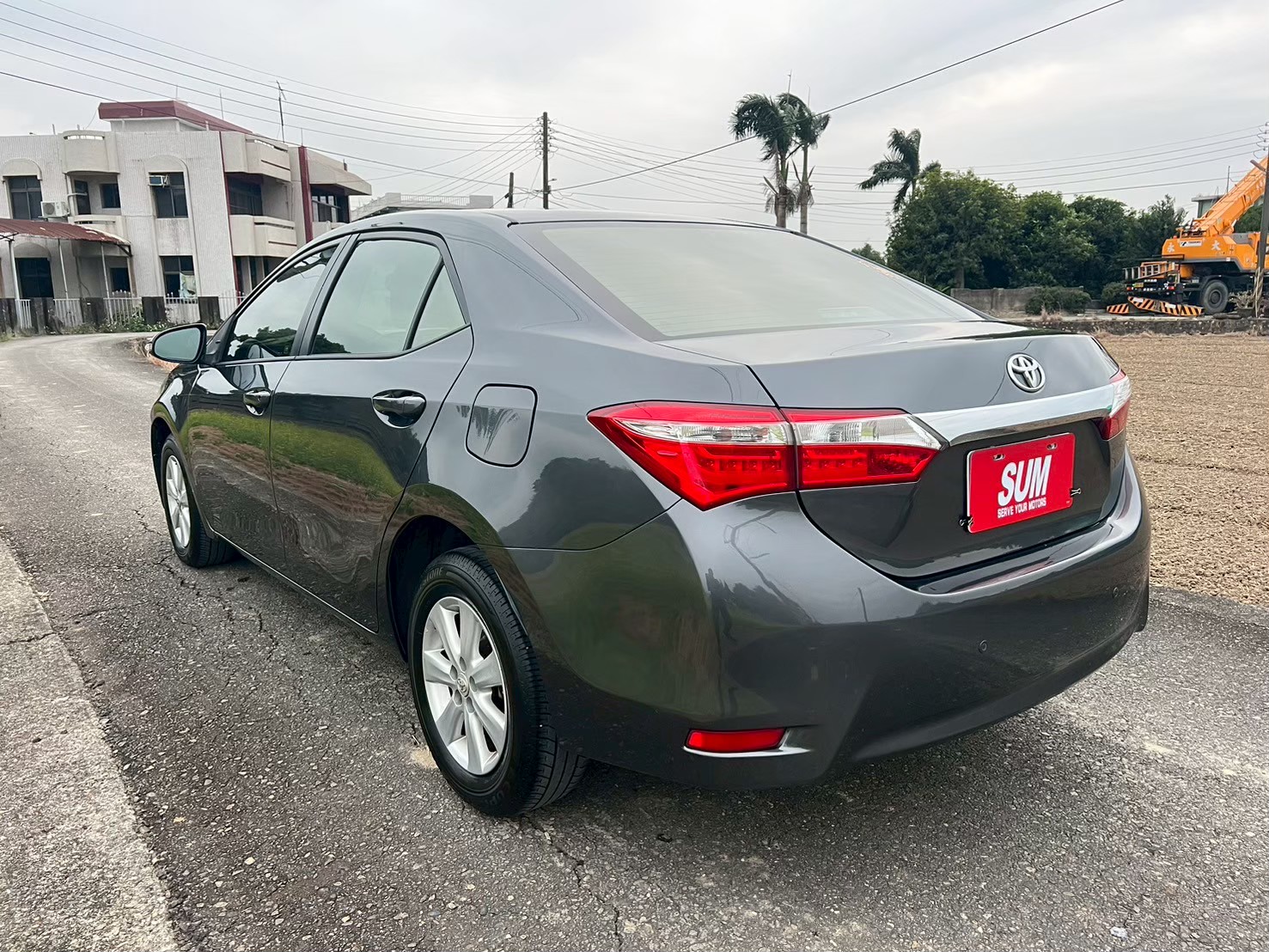 2014年TOYOTA  灰色Altis 雅緻版 認證實跑22萬  優惠21.8萬  第12張相片