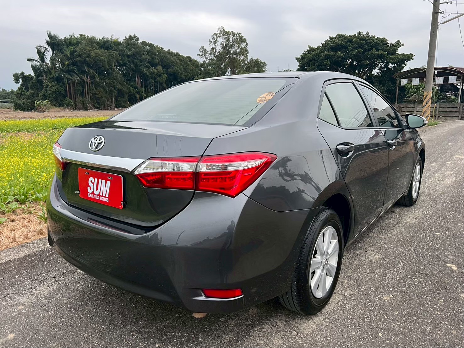 2014年TOYOTA  灰色Altis 雅緻版 認證實跑22萬  優惠21.8萬  第14張相片